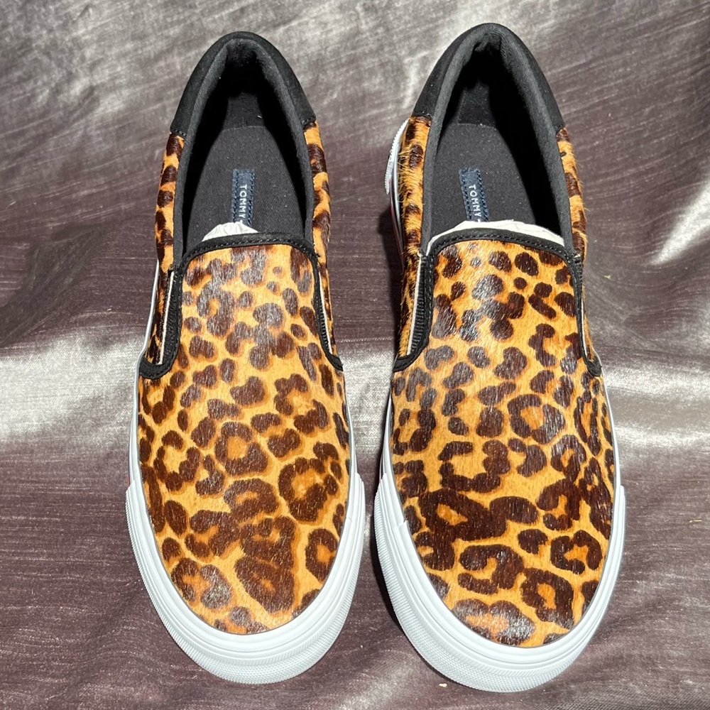 Tommy Hilfiger shoes animal print fur size 11